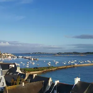 Apartment T2, Vue Panoramique, 2 Min A Pied De La Roscoff